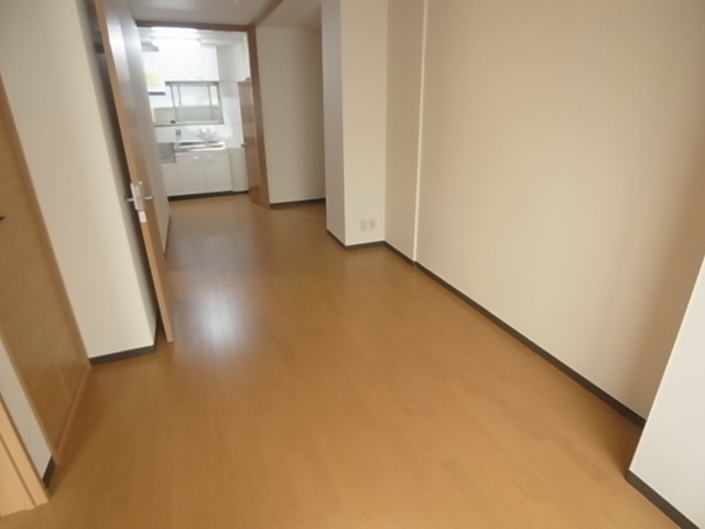 居室・リビング　室内明るく綺麗です