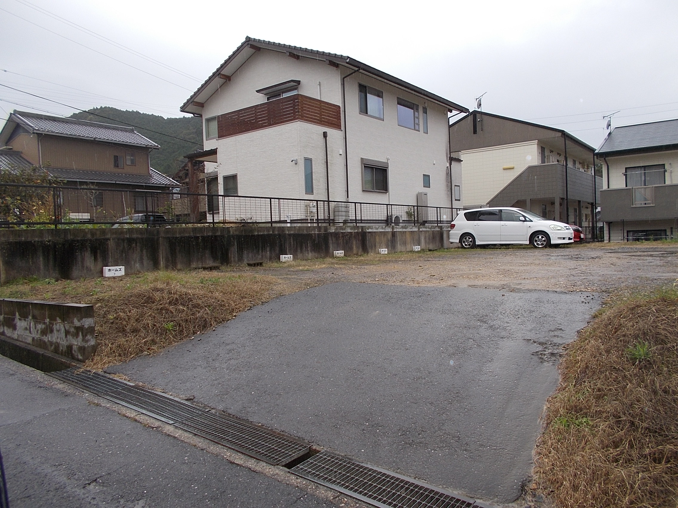 【フォレスタ本宿台　B棟の駐車場】