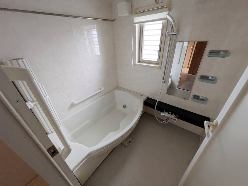 バス・シャワールーム　浴室