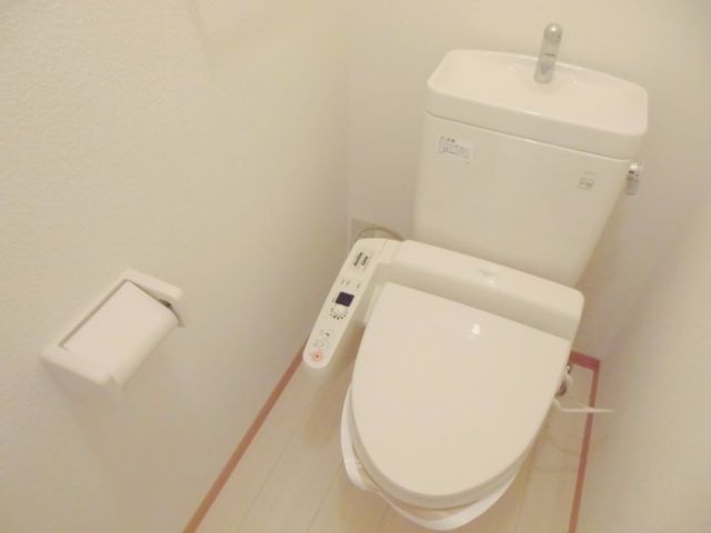 【ローズハイツ　Aのトイレ】