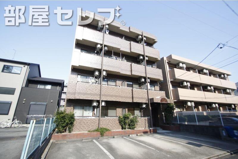 建物外観　駅から徒歩圏内にあるマンション。