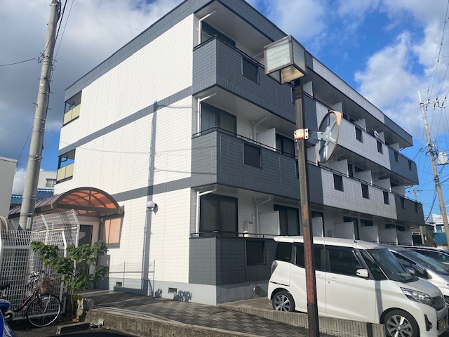 建物外観　駅徒歩6分の物件です！