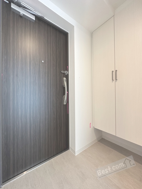 玄関　天井高シューズクローゼット付き♪