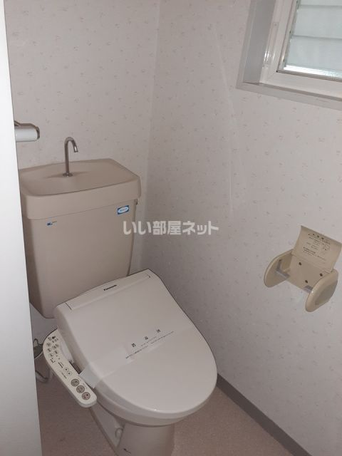 【パレ・カンパーニュのトイレ】