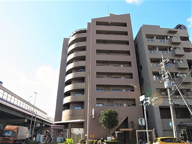 神戸市兵庫区浜崎通のマンションの建物外観