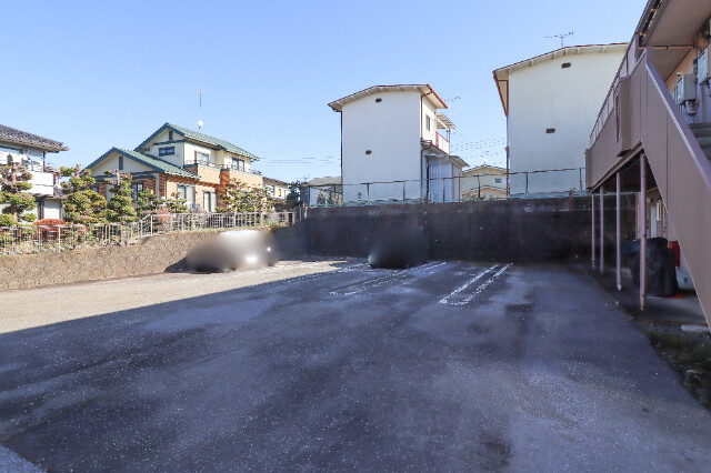 【宇都宮市双葉のアパートの駐車場】