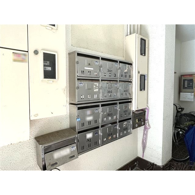 エントランス　集合ポスト