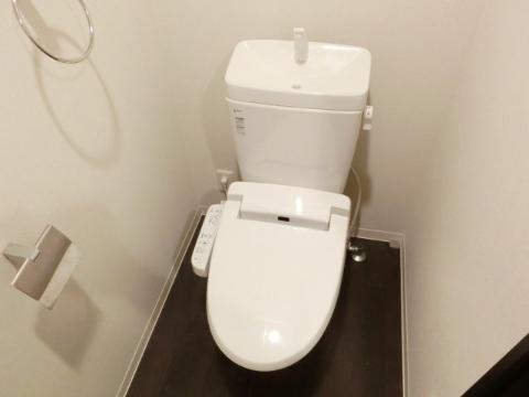　トイレ　シャワー付トイレ