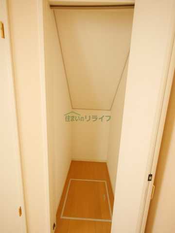 収納　別部屋の参考写真で御座います。