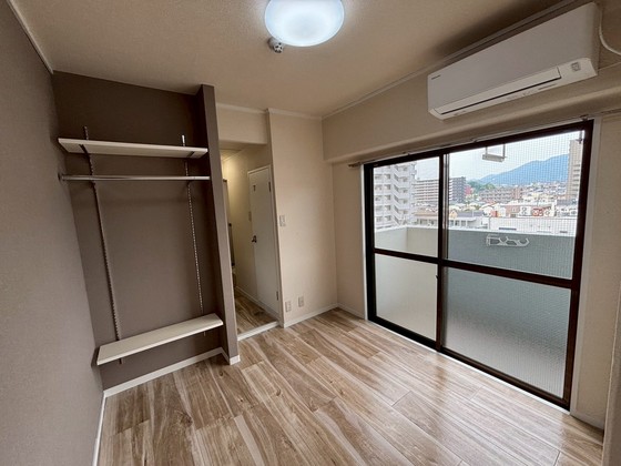 居室・リビング　※別部屋の写真です