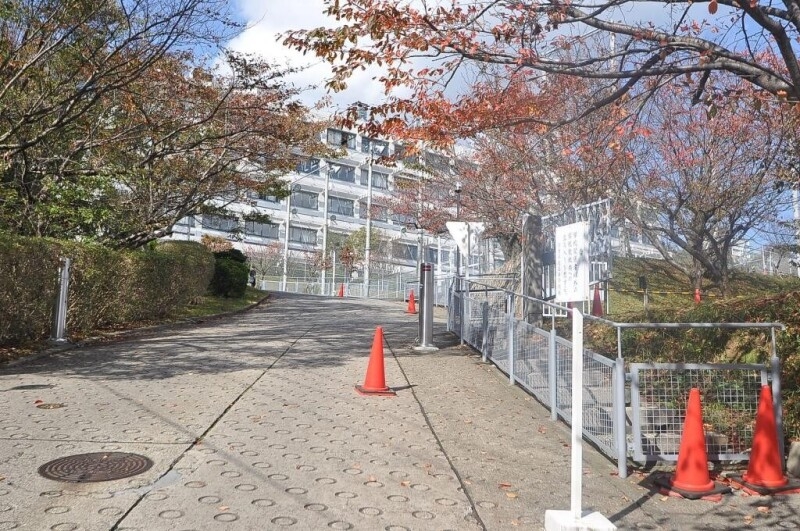 中学校　須磨学園高等学校・中学校（中学校）まで772m