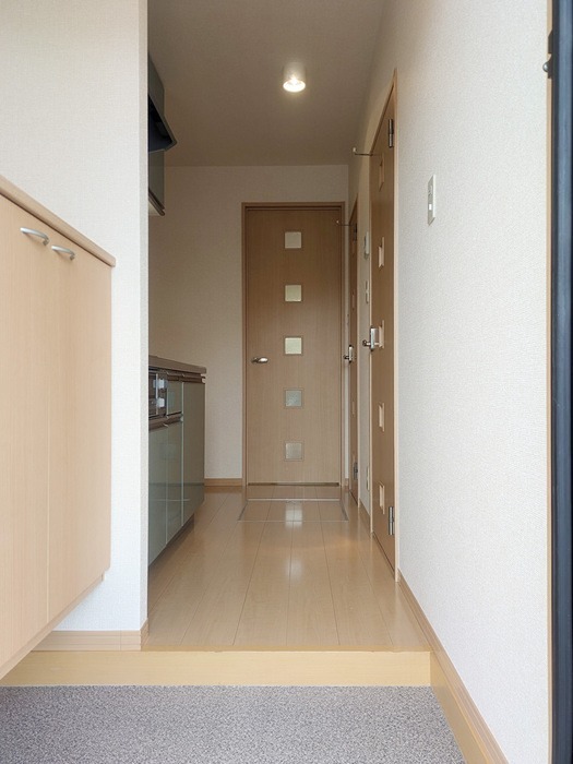 玄関　シューズボックス完備です。