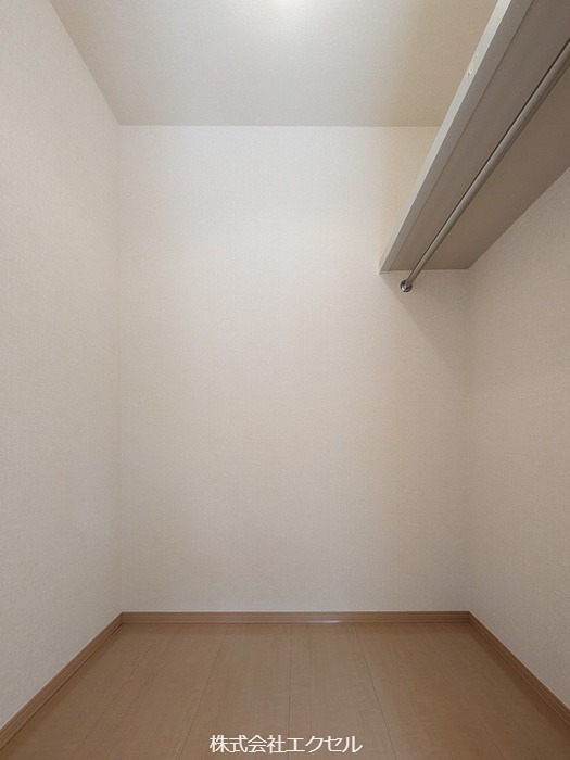 収納　ウォークインクローゼットです