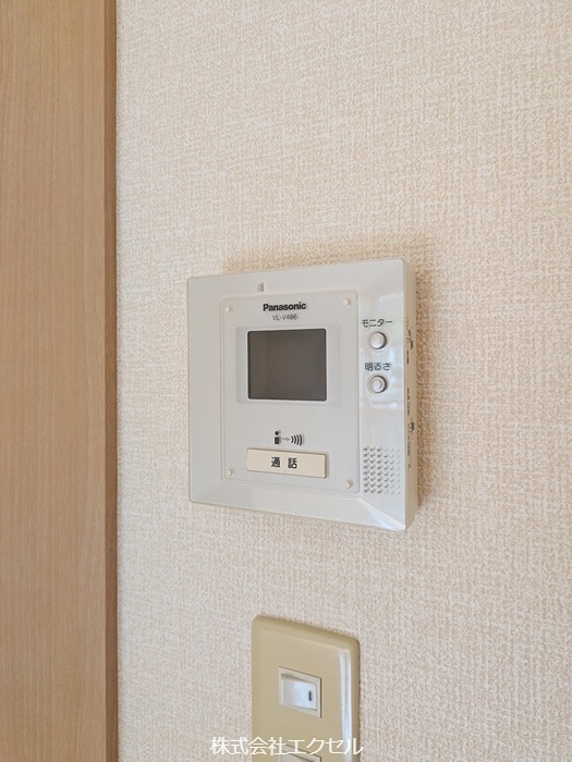 セキュリティ　来訪者の姿が確認できます。