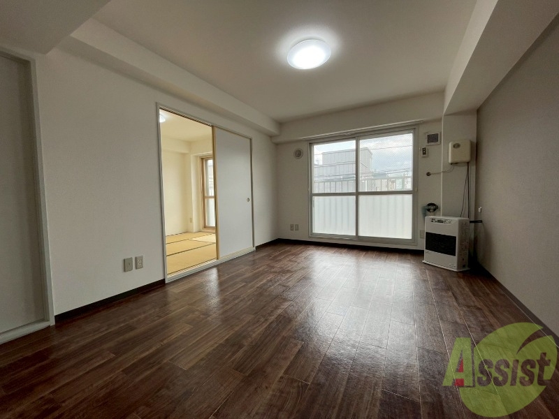 居室・リビング　広くてキレイなお部屋が広がっていて、充実した生活が送れそう。