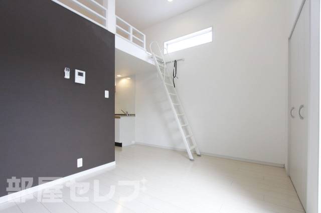 居室・リビング　※１０１号室撮影