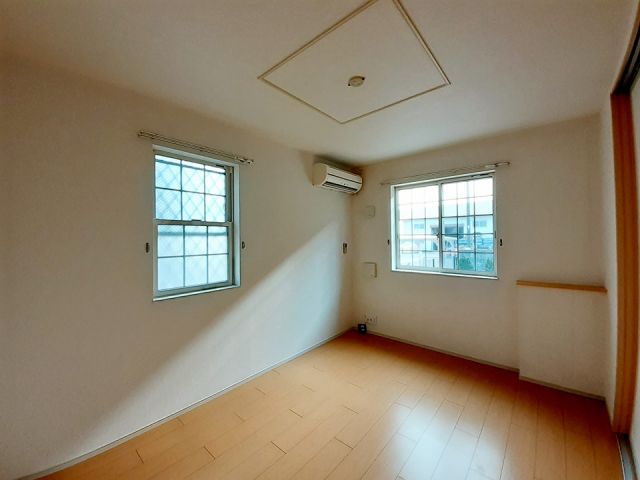 デスパシオIIB_内装_0