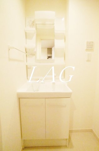 洗面設備　独立洗面台です。