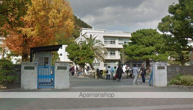 小学校　広島大学附属三原小学校（小学校）まで2672m