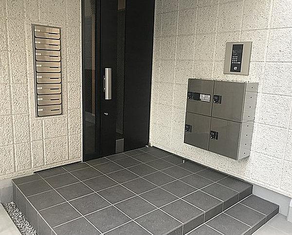 エントランス　弊社は都内全域の物件をご紹介可能です！