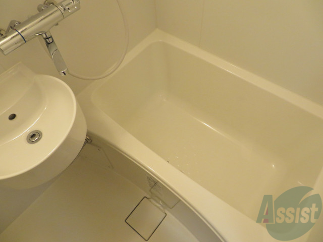 バス・シャワールーム　１日の疲れを取りしっかりと癒しましょう。