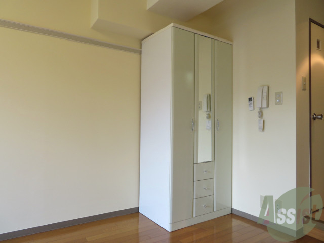 収納　移動式のクローゼットになります。便利ですね。