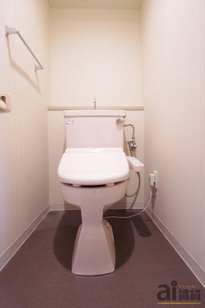 トイレ　※同仕様写真