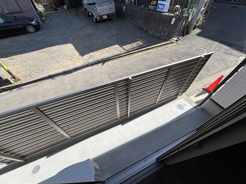 バルコニー　リビングからの様子