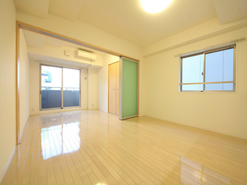 居室・リビング　ＬＤ8帖　洋室6帖　つなげて使用が出来ます