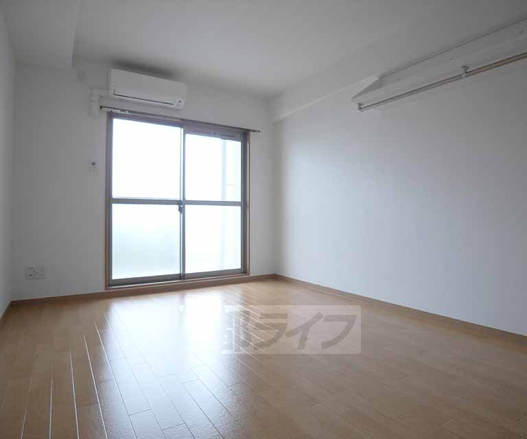 居室・リビング　ぐっと奥行がありますね。