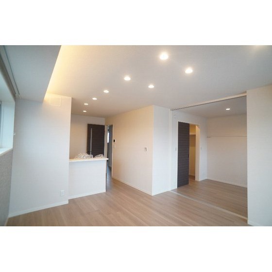 居室・リビング　※同仕様、別の部屋の写真です