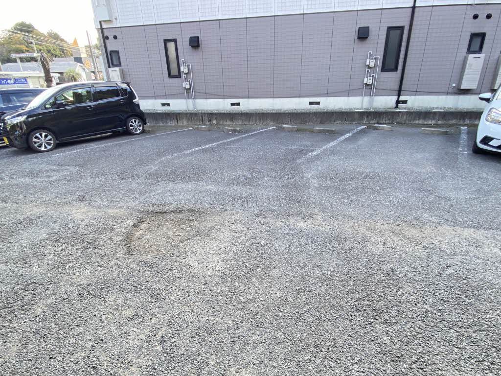 駐車場　駐車場