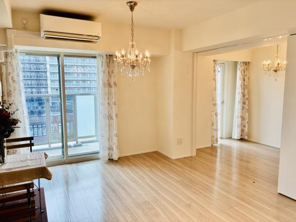 居室・リビング　ゆったり過ごせる居間です