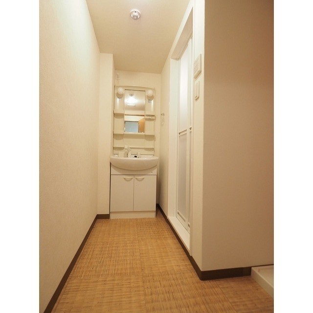 洗面設備　シャンプードレッサー付♪