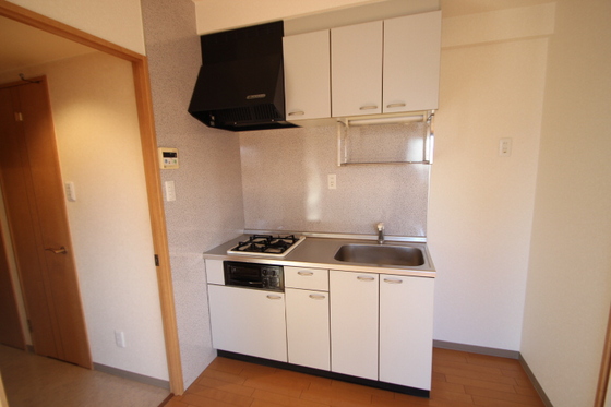 キッチン　※別部屋の写真です