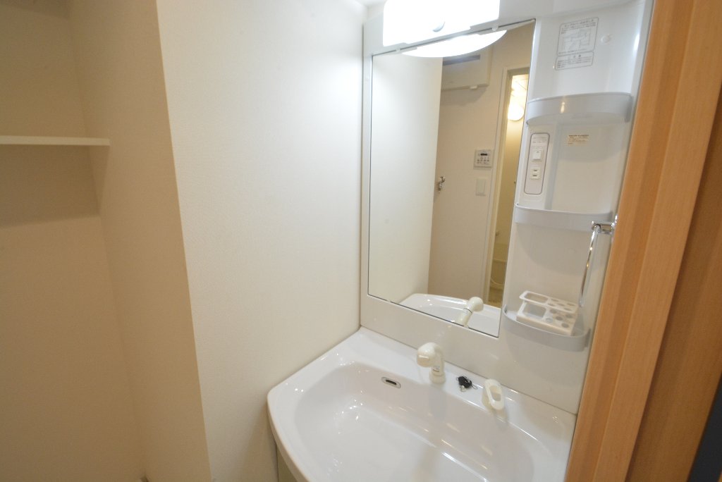 洗面設備　洗髪洗面化粧台