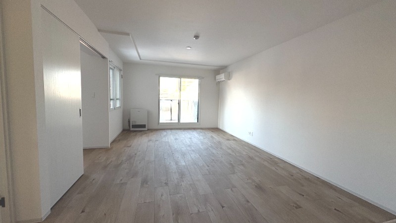 居室・リビング　広々リビング