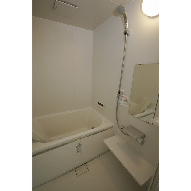 バス・シャワールーム　同間取り１０１号室の写真