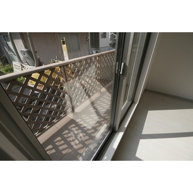 バルコニー　同間取り１０１号室の写真