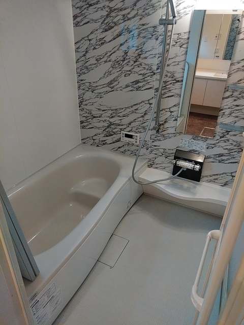 バス・シャワールーム