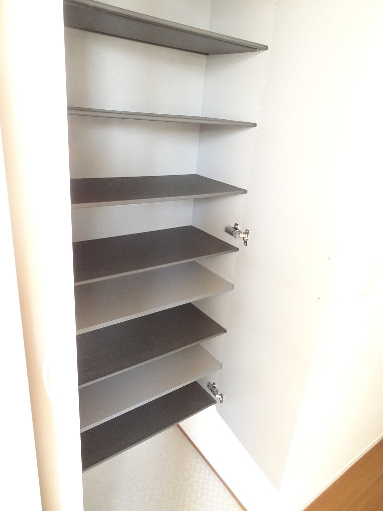 その他設備　下駄箱