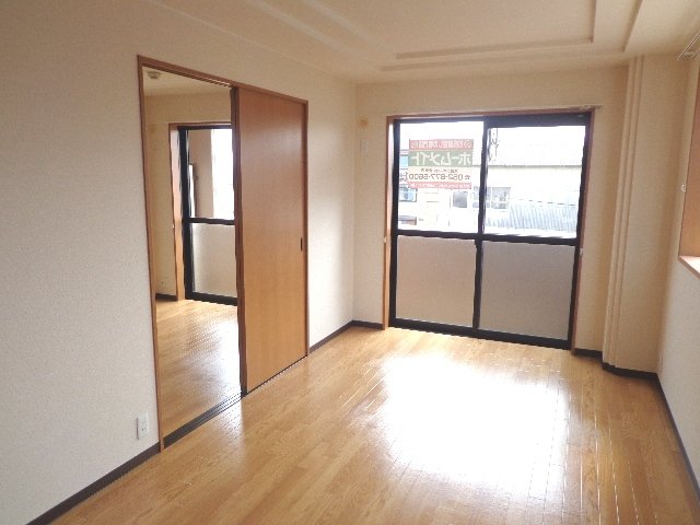 居室・リビング　リビング