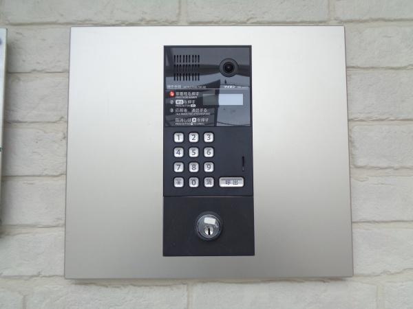 エントランス　オートロック付き