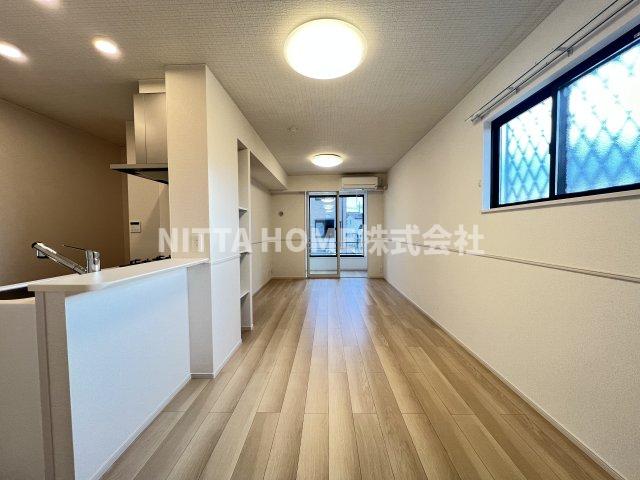 居室・リビング　１３．３帖のリビングルーム★