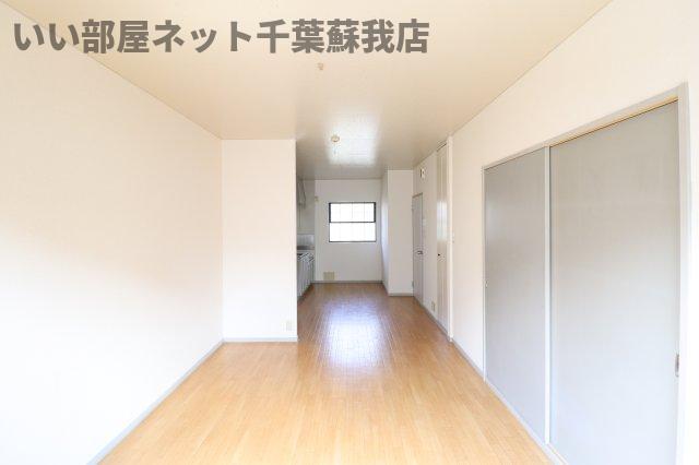 居室・リビング　居間です