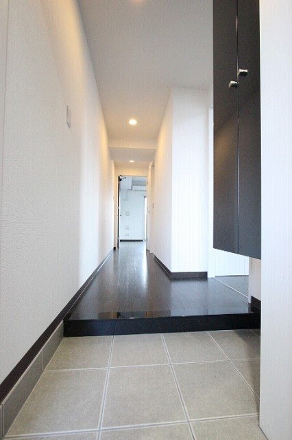 玄関　同物件別号室です。