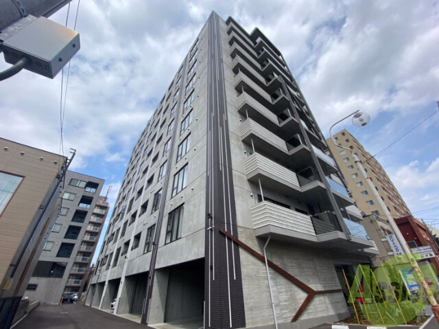 建物外観　札幌市中央区南６条西「ＭＯＤＥＮＡ　ＳＩＡＮ」