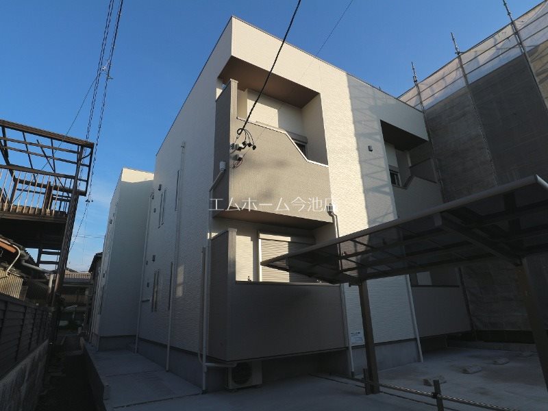 建物外観　外観　オートロック　ＴＶモニターホン　宅配ＢＯＸ完備