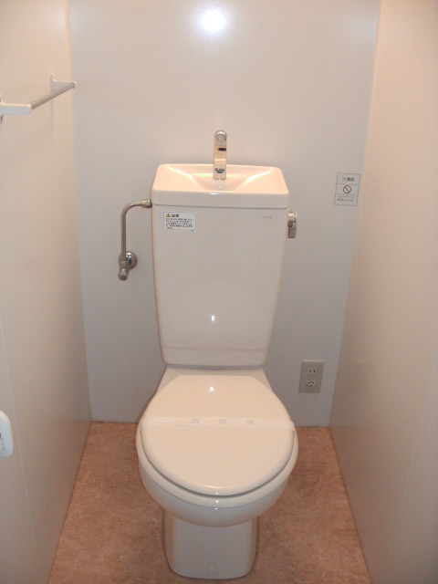 トイレ　清潔感のあるトイレです♪