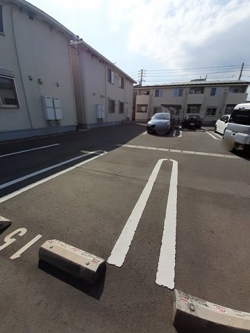 駐車場　駐車スペースもあります